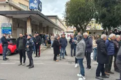 994f8abf-33e2-4d5e-861a-4f99b37303d7