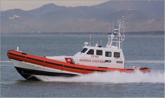 migranti crotone