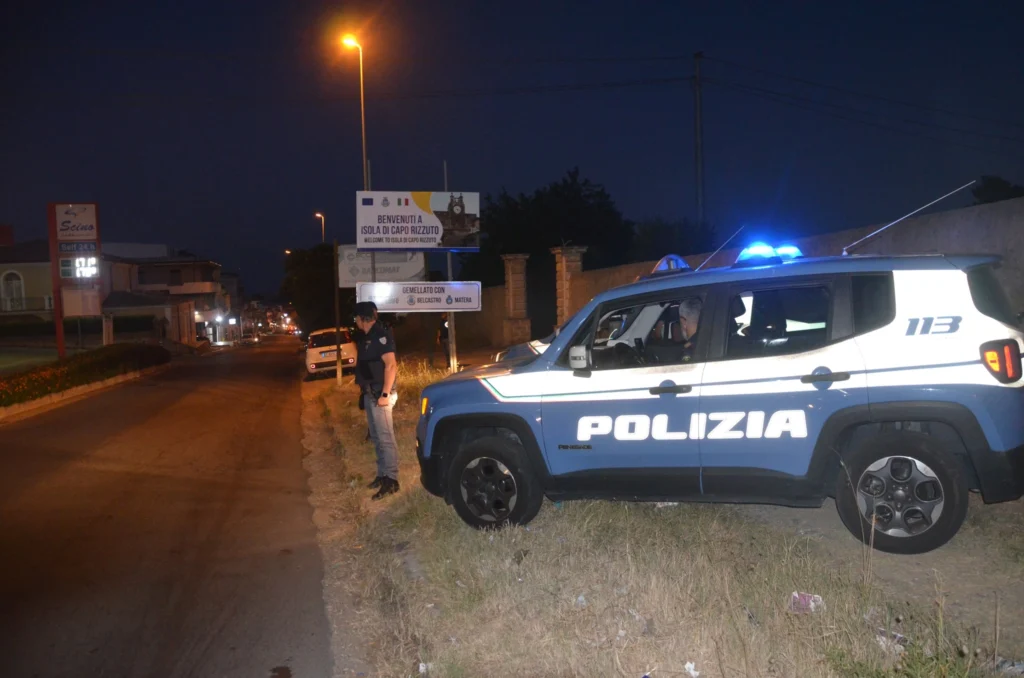 controlli isola capo rizzuto