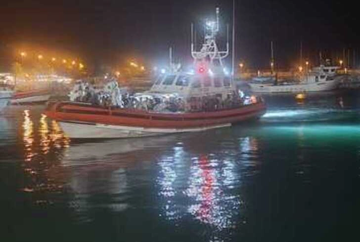 sbarco migranti