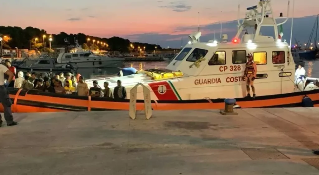 migranti roccella