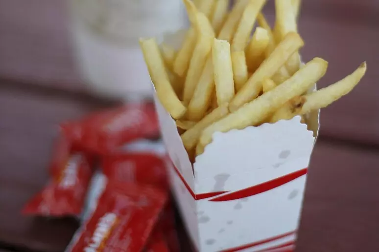 Bustine di ketchup e maionese