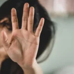 Aggredisce l'ex compagna