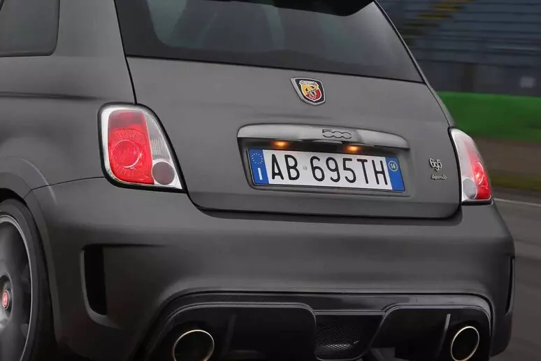 targhe auto personalizzate